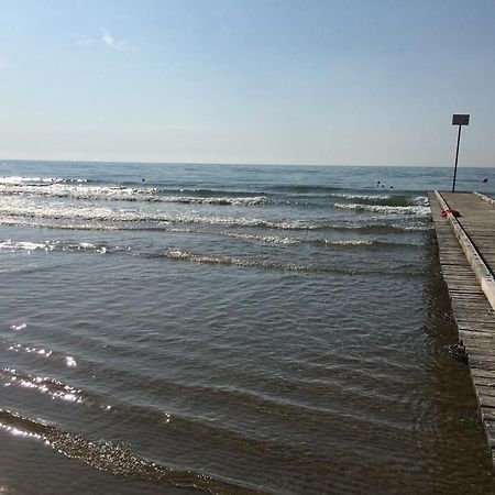 Nuovo E Centrale Appartamento 3-4 Persone Lido di Jesolo Exteriör bild